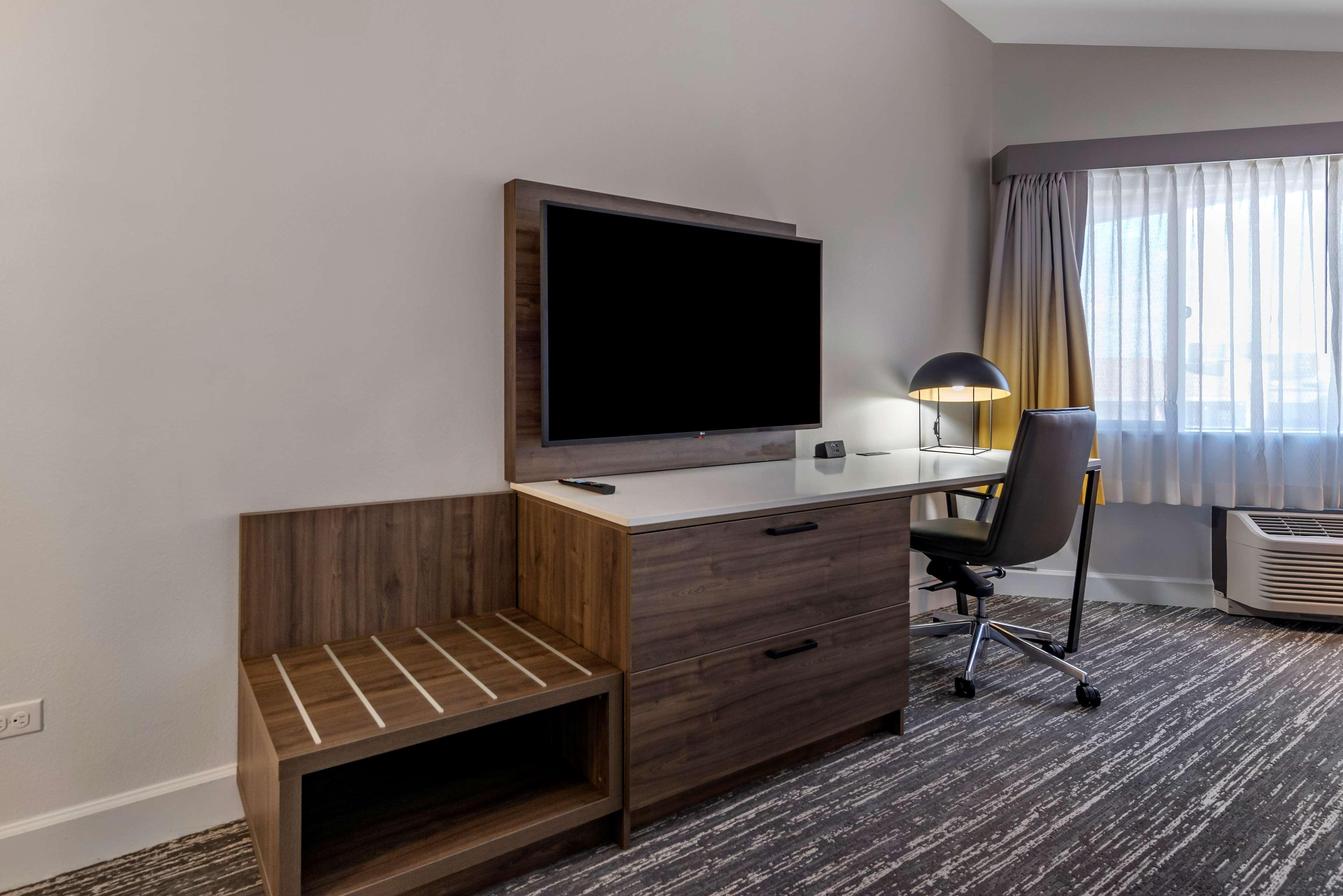 Best Western Premier Denver East Kültér fotó