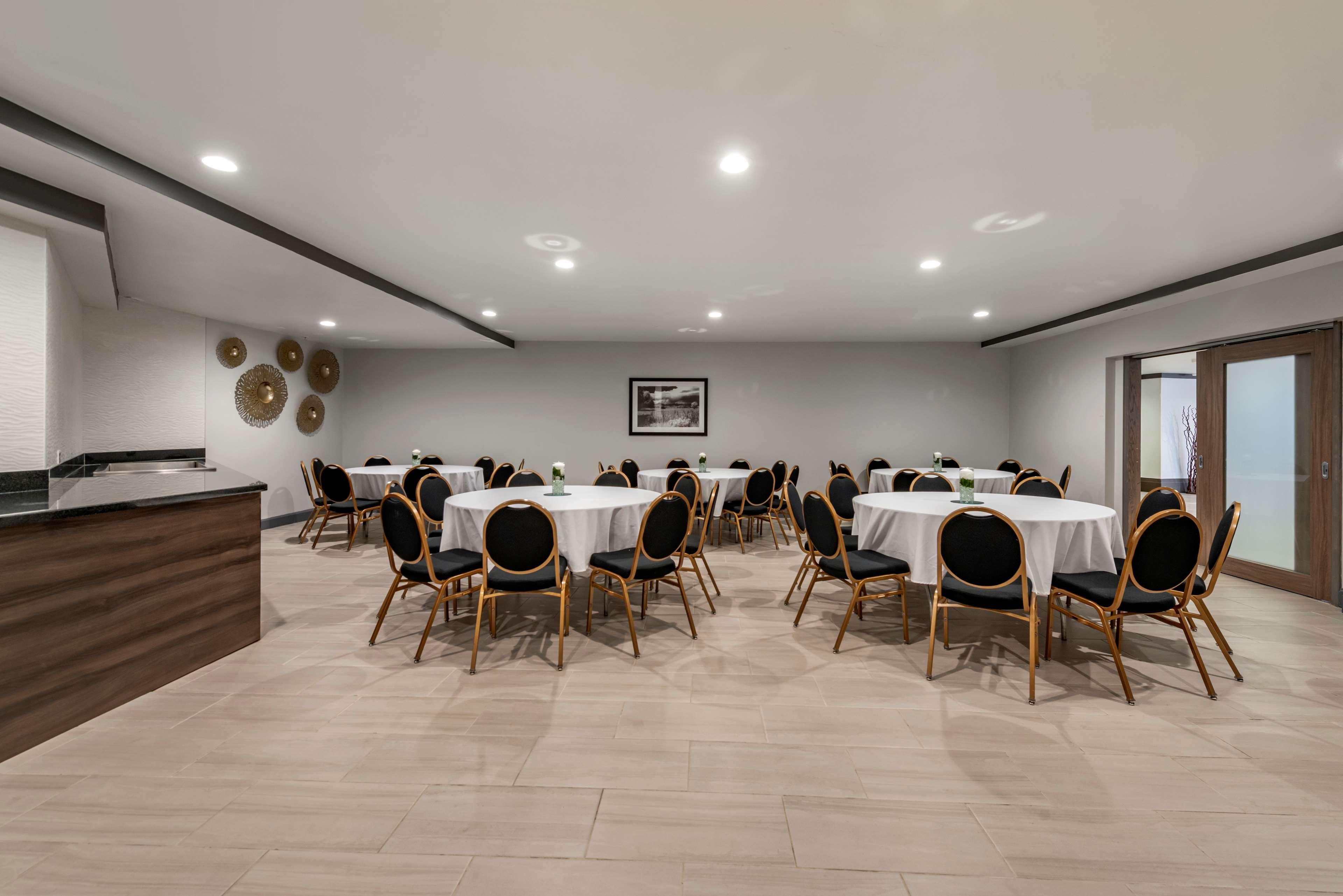 Best Western Premier Denver East Kültér fotó